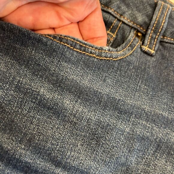 Time and Tru Blue Distressed Jean Shorts - Picture 3 of 9